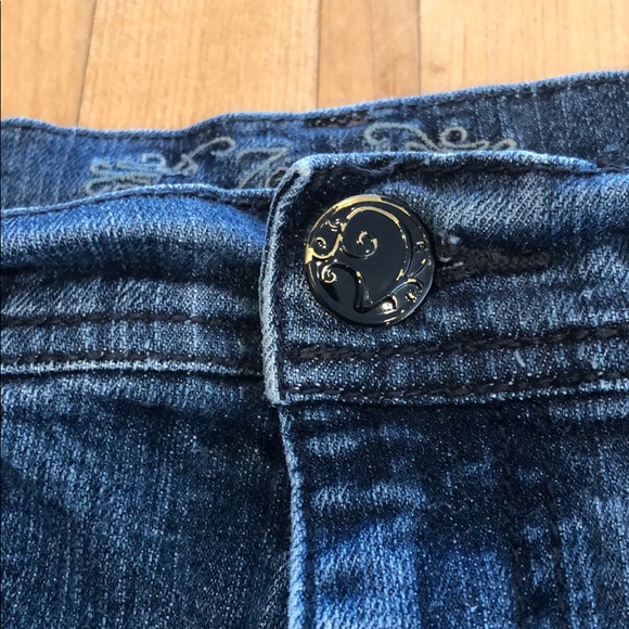 Jean - Picture 4 of 7